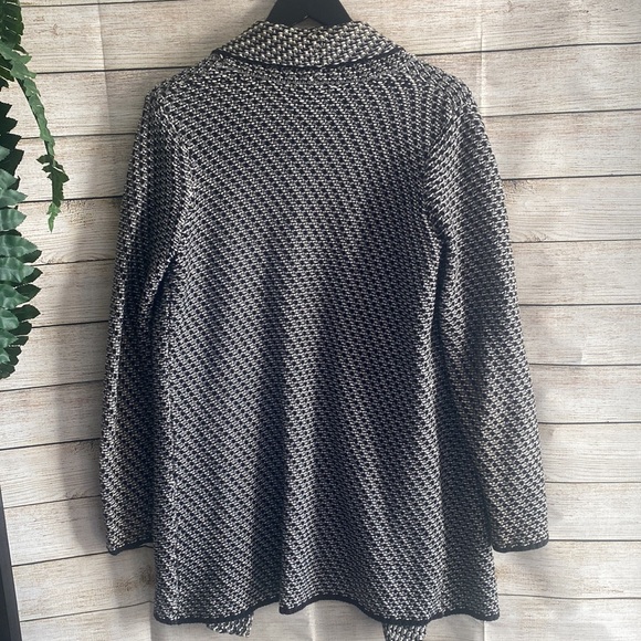 LARGE | Knitted cardigan - Picture 8 of 9